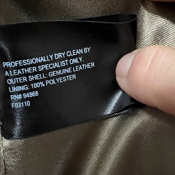 Bernardo Design Genuine Leather Zipper Jacket - Picture 5 of 6